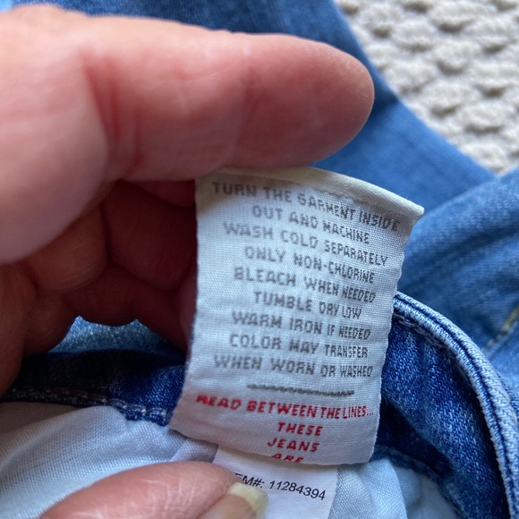 Women's Torrid Distressed Raw Hem Boyfriend Denim Jean size 16 - Picture 8 of 8